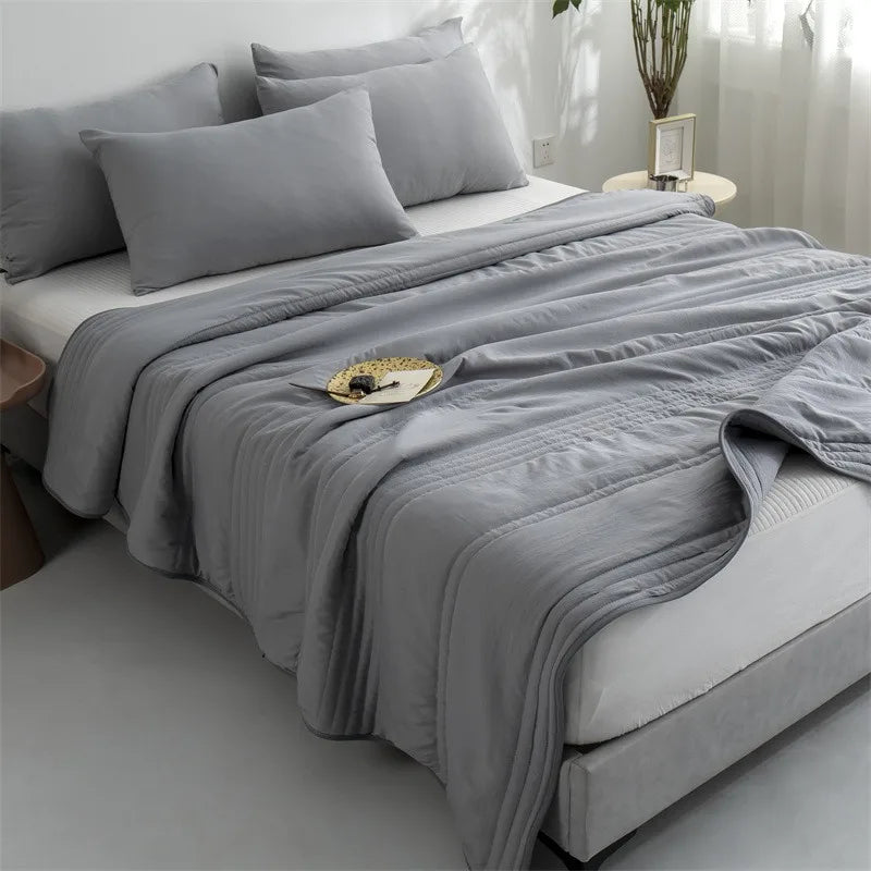 Lightweight Summer Cooling Comforter – Skin-Friendly Air Conditioning Blanket with Soft Fiber Fill