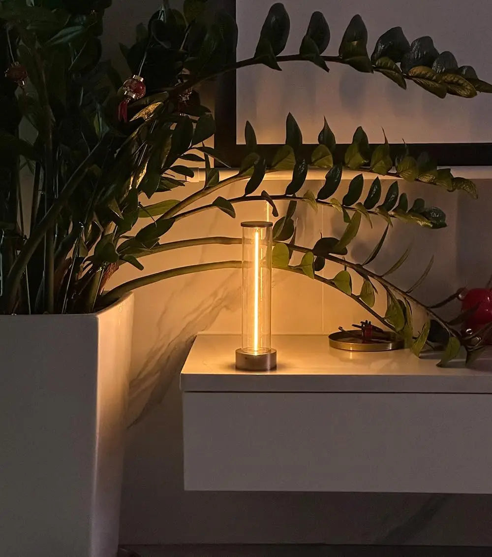 Minimalist Magnetic Touch-Control Desk Lamp – Cordless USB Rechargeable Night Light with 3 Ambient Colors